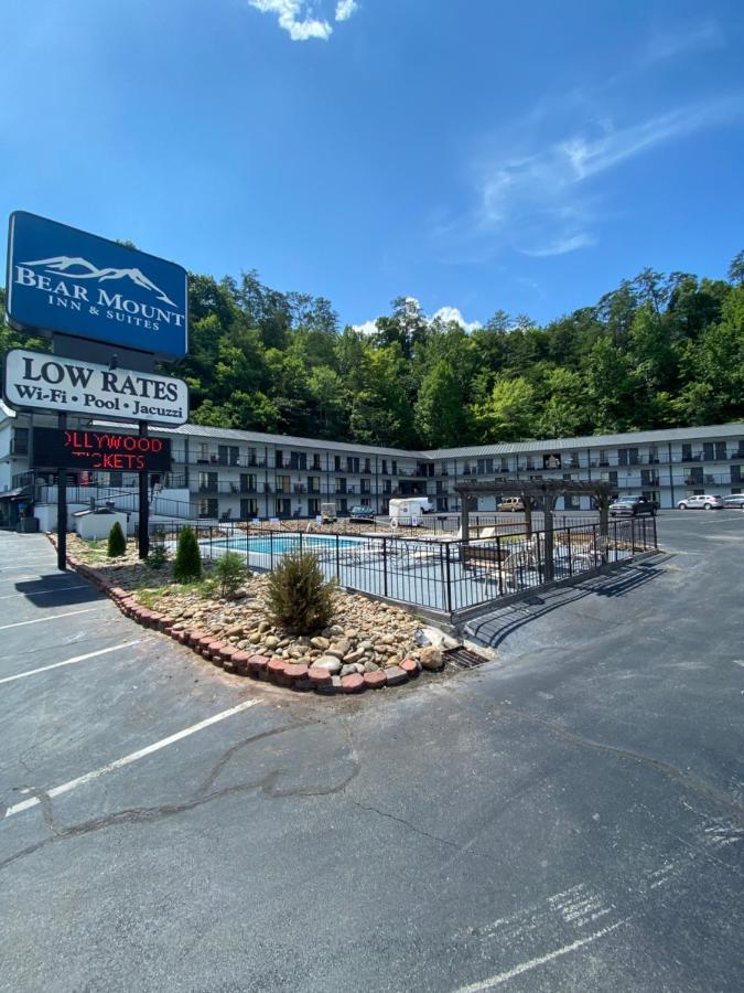 Bear Mount Inn & Suites Pigeon Forge Exteriér fotografie