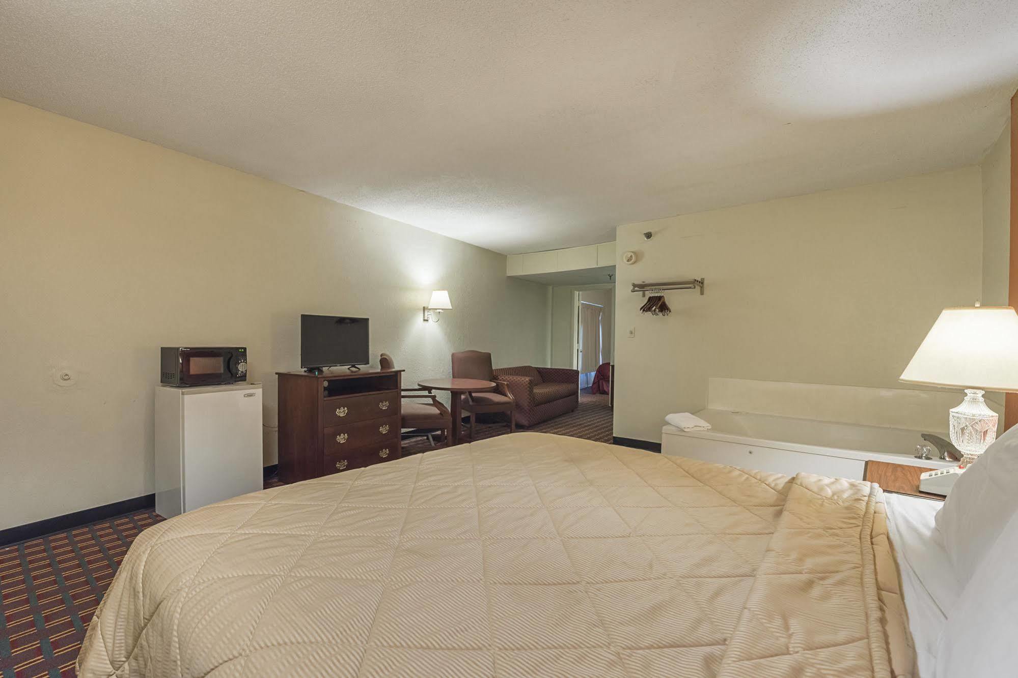 Bear Mount Inn & Suites Pigeon Forge Exteriér fotografie